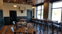 Restaurant near Trail's End Motel Downtown Lewistown